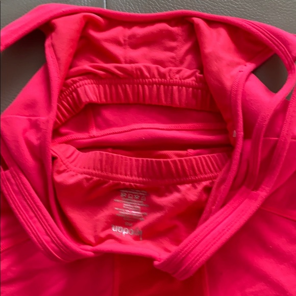 Sports tank top - Picture 3 of 5